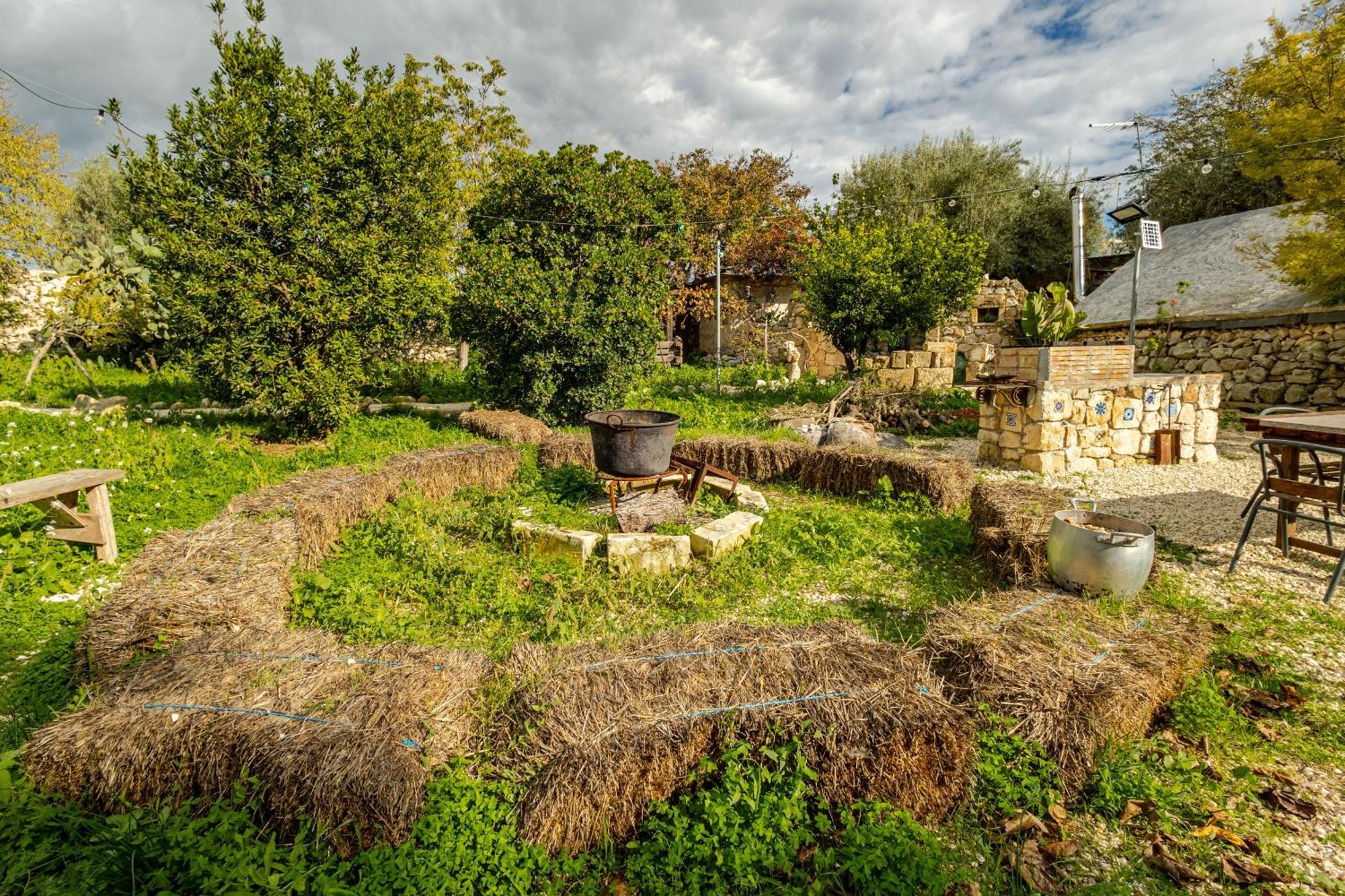 Masseria Usamborgia Guest House Noto Exterior foto